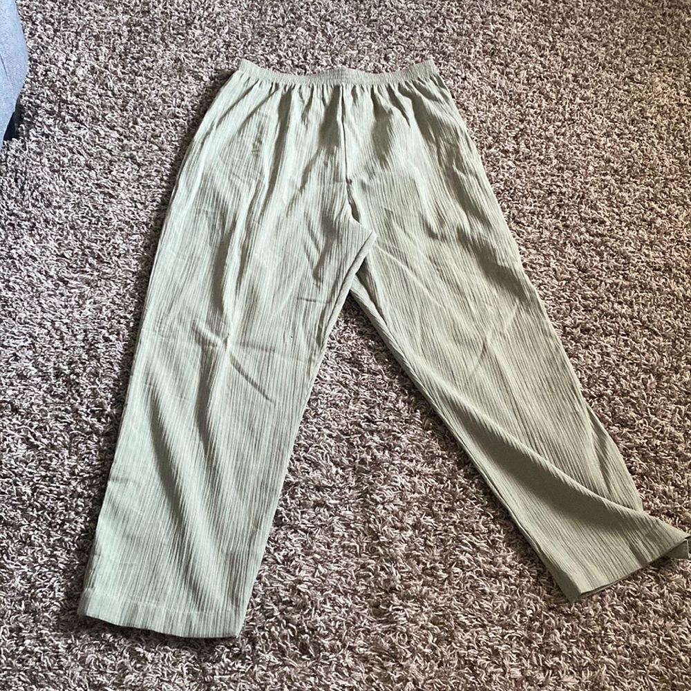 VINTAGE Haband Green High Waist Capris Large